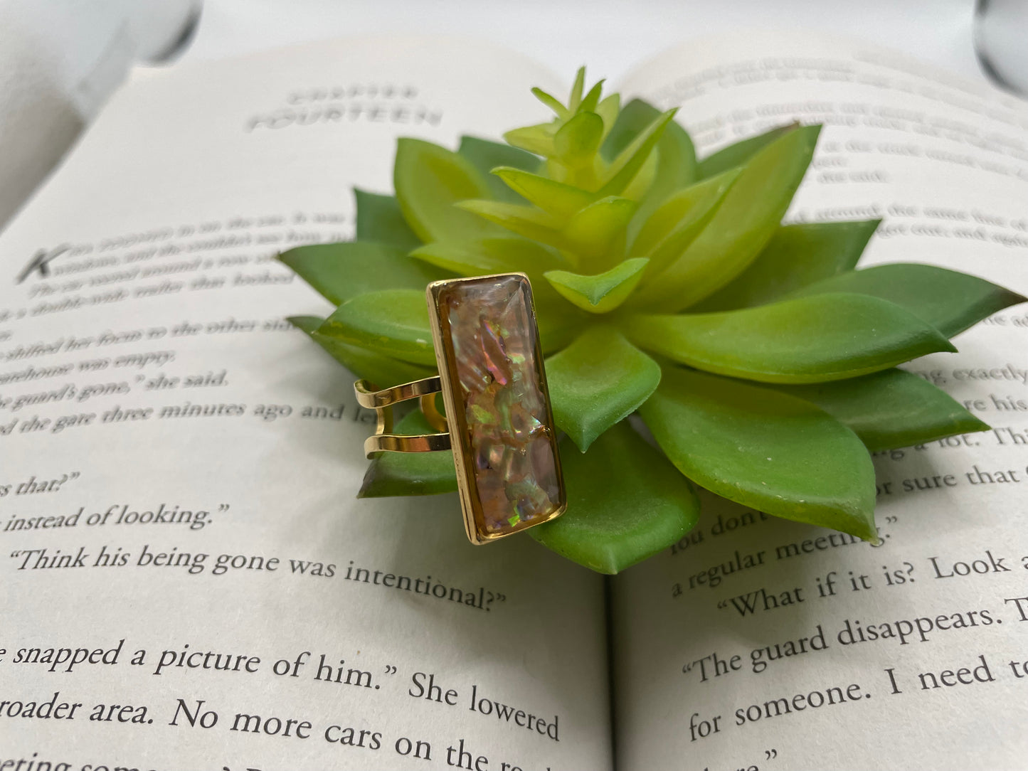 Rectangular Shell Rings – Gold Stainless Steel (Adjustable)