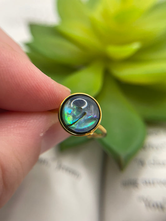 Shell Cabochon Ring – Gold Stainless Steel (Adjustable)