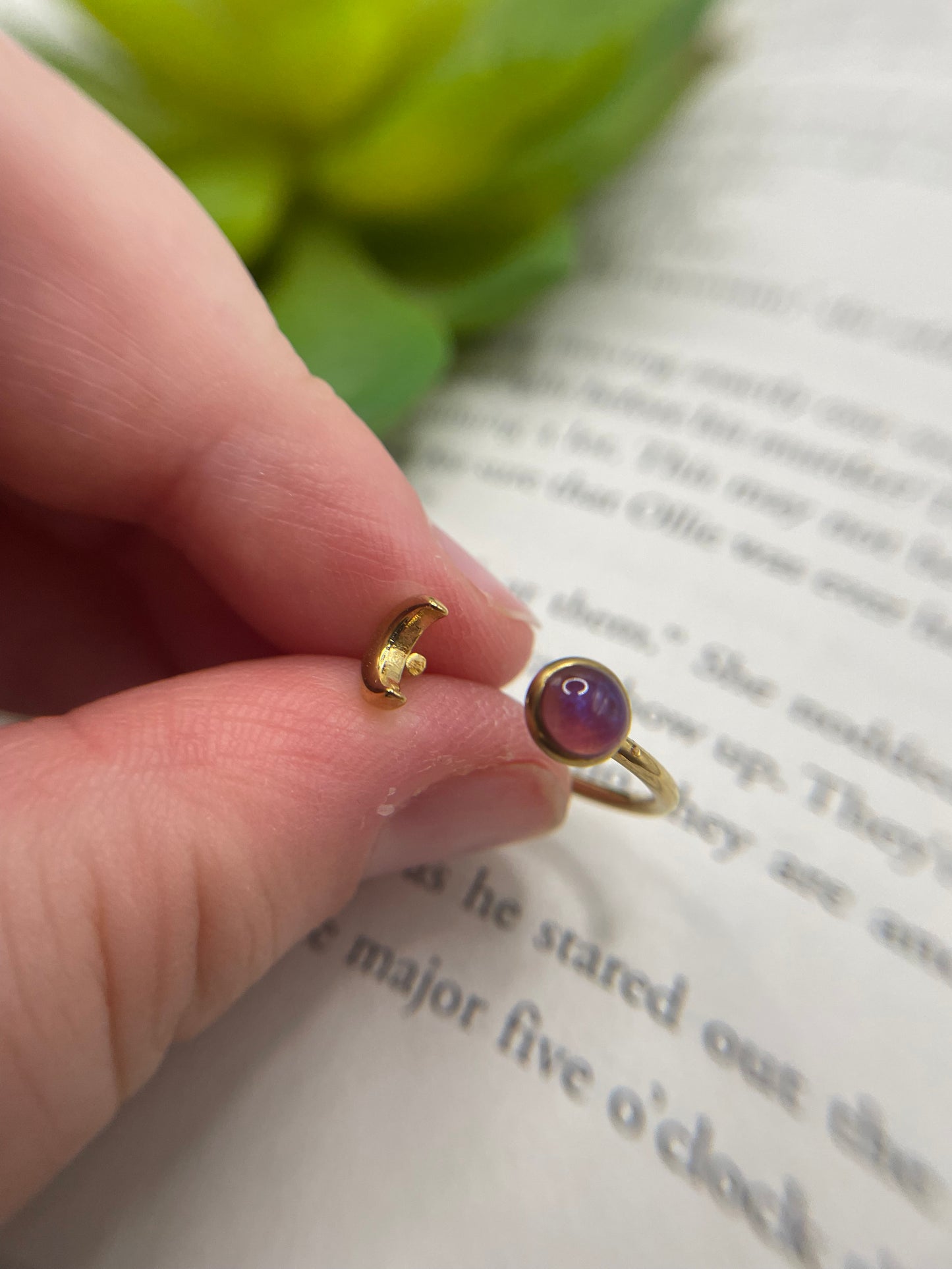 Adjustable Crescent Moon Ring – 18k Gold Plated Stainless Steel
