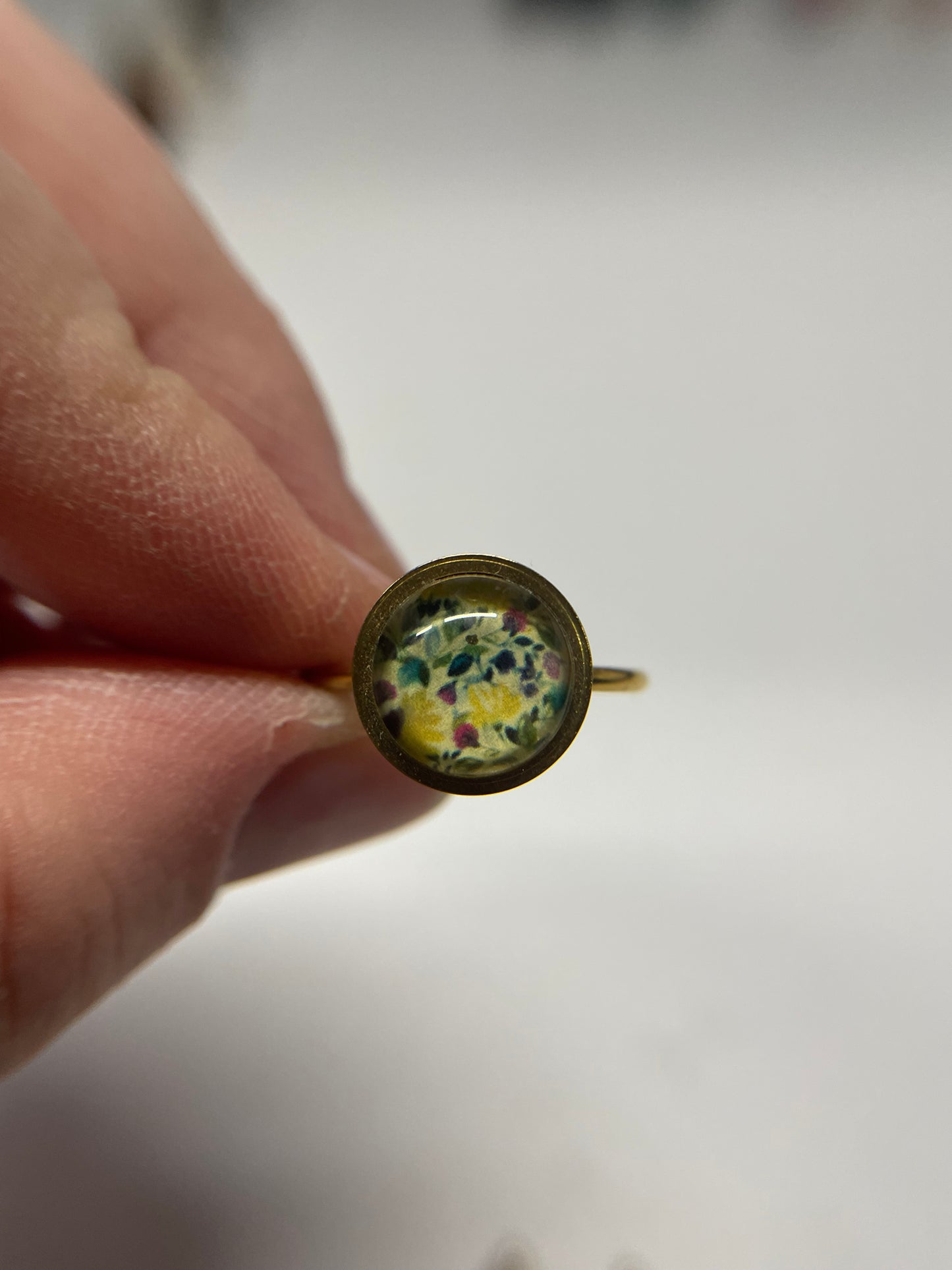 Adjustable Gold Floral Bezel Rings