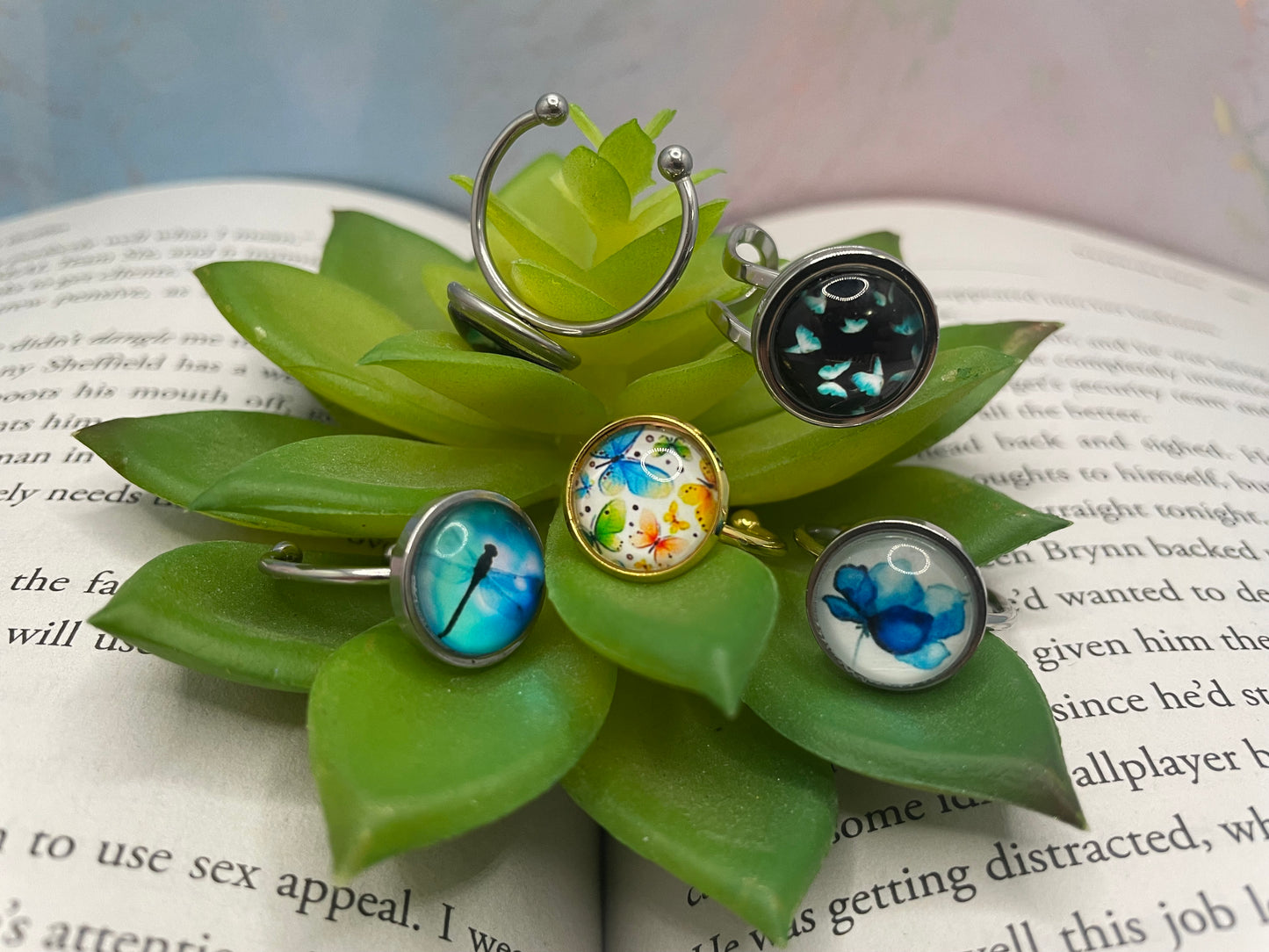 Summer Glass Cabochon Adjustable Rings (13 mm) – Stainless Steel