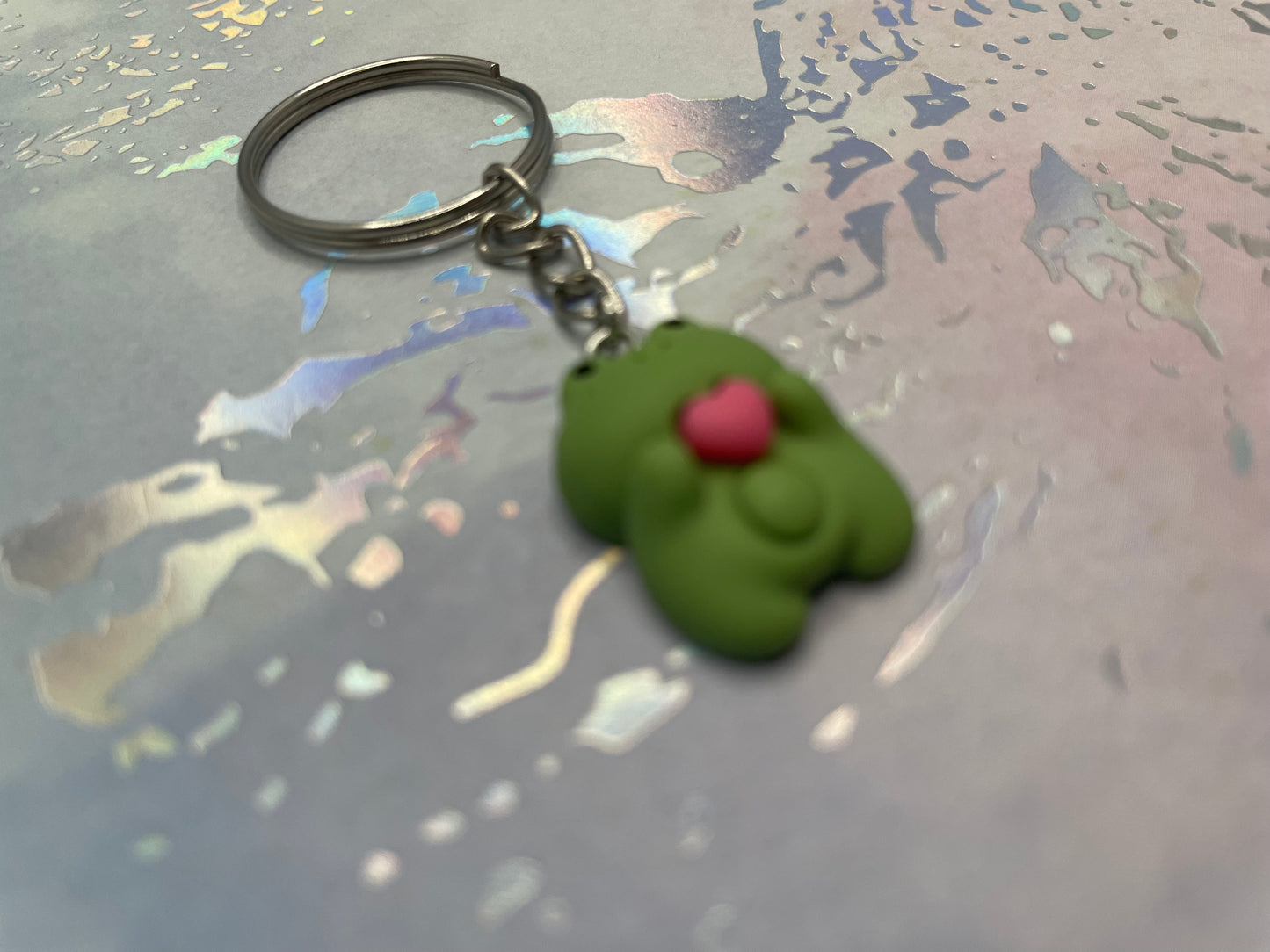 Frog + heart keychain