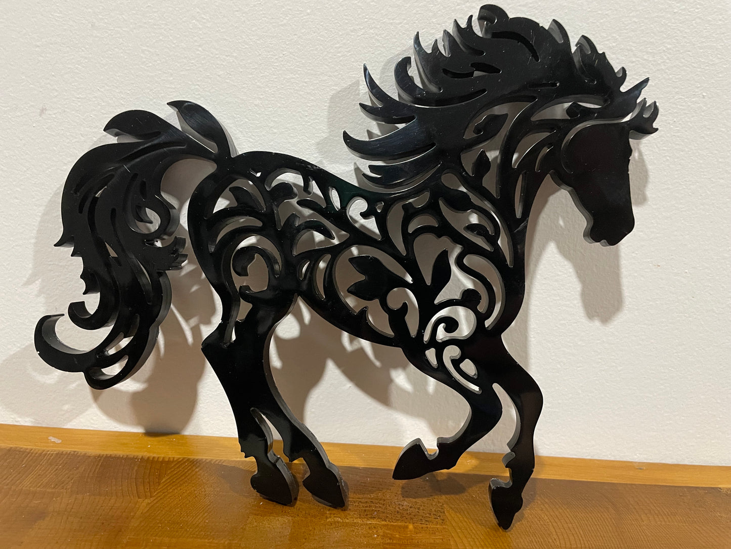 Cheval noir détaillé : décoration murale