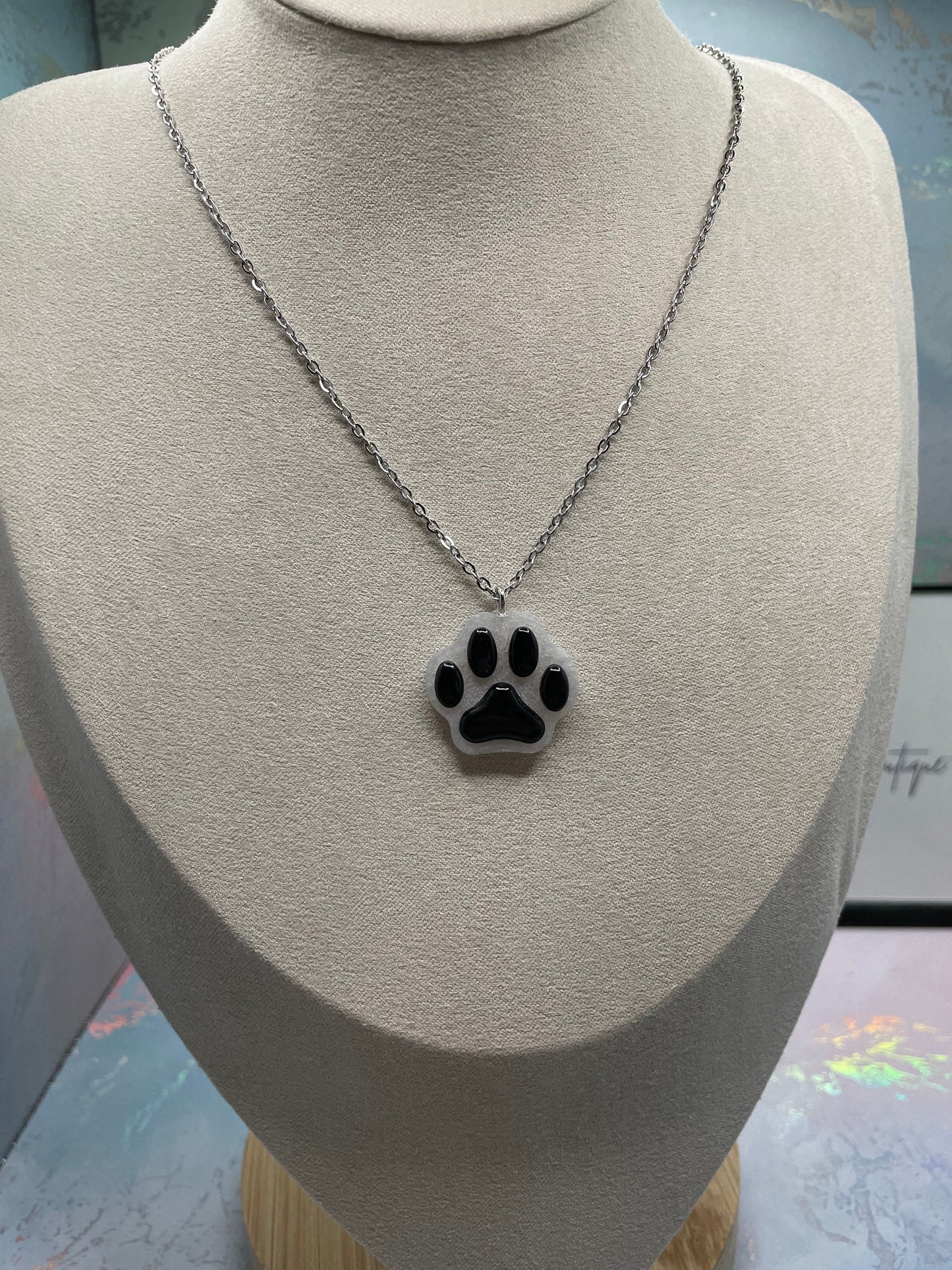 Black+White Paw Pendant Necklace–21" Silver Chain NICKEL FREE+STAINLESS STEEL
