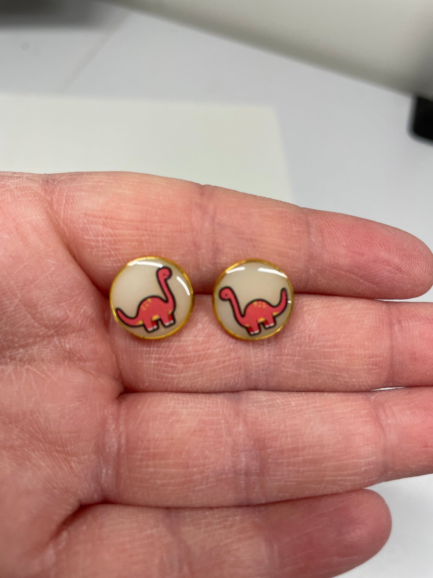 Boutons d'oreille Dinosaure Rouge-Acier Inoxydable