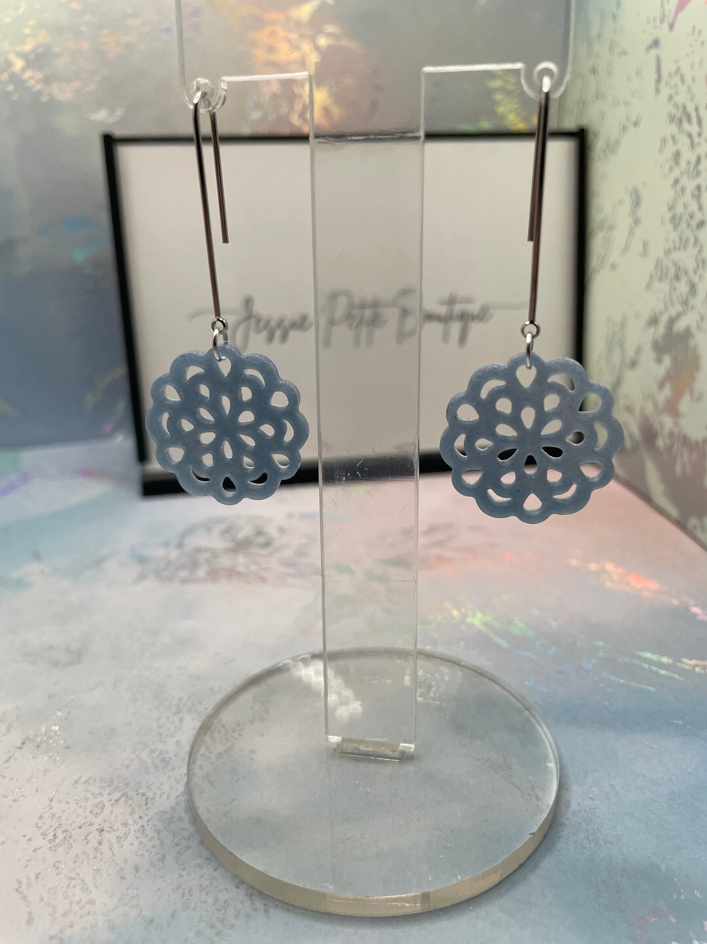 Boucles d'oreilles rondes à fleurs bleu clair - Sans nickel