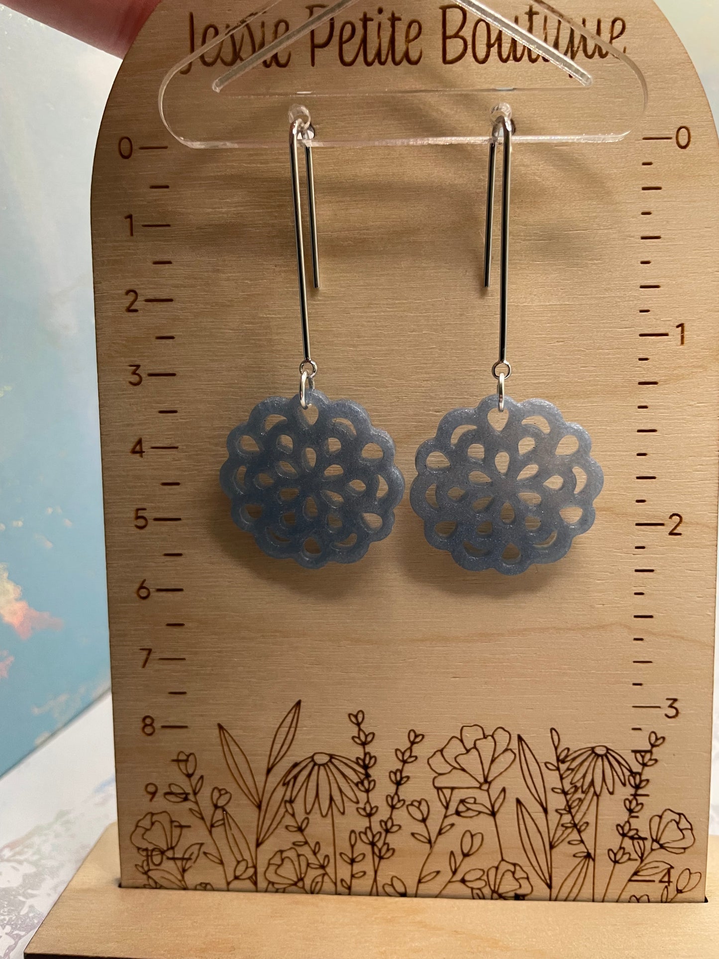 Boucles d'oreilles rondes à fleurs bleu clair - Sans nickel