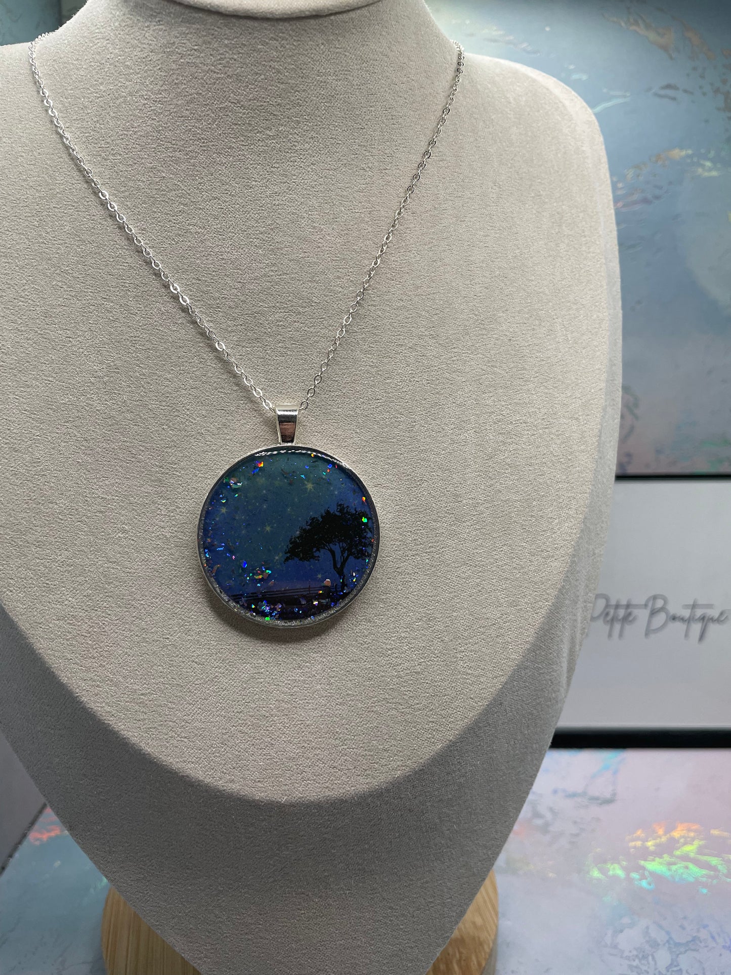 Collier pendentif arbre mystique