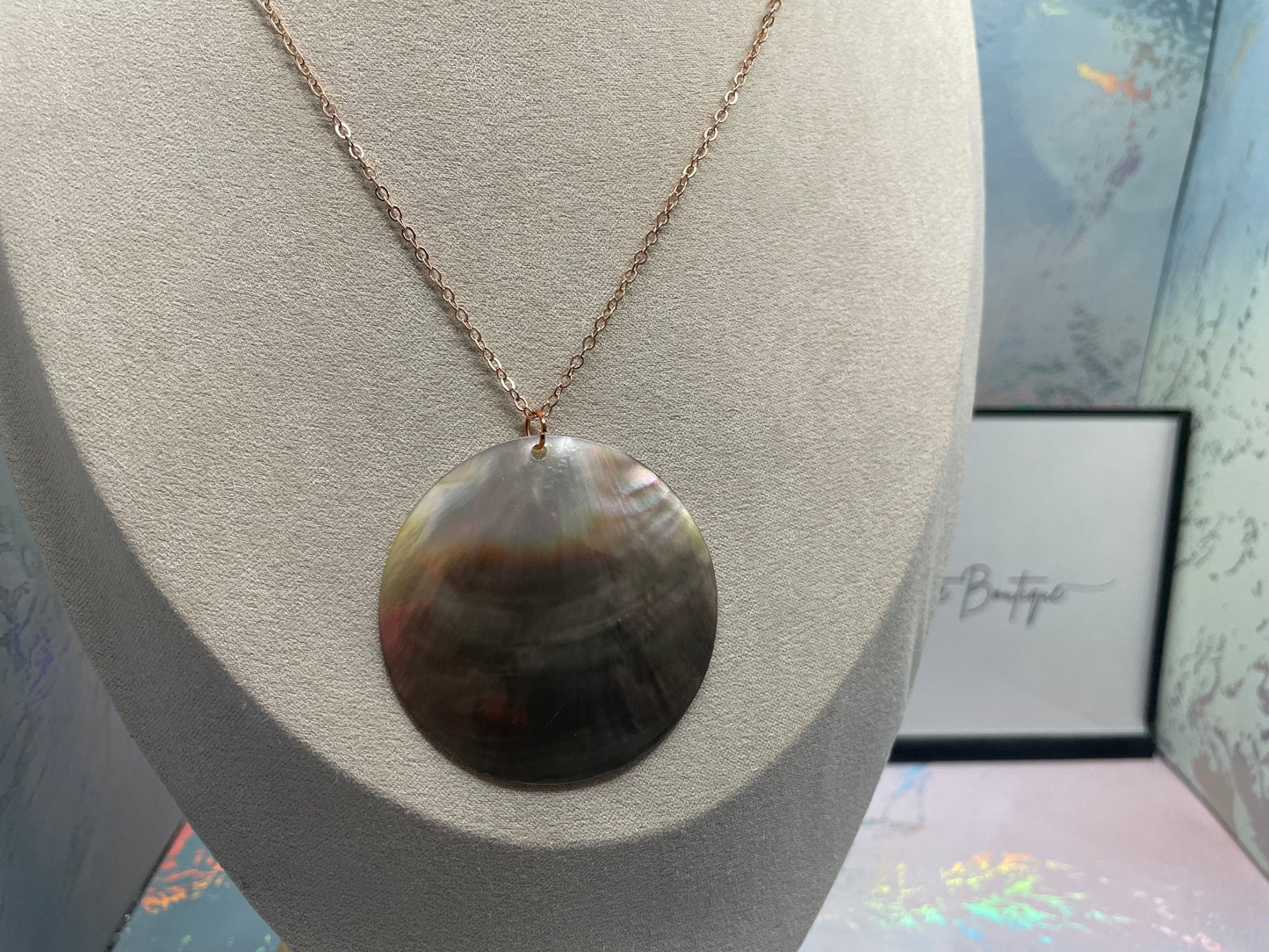 5 cm Dark Shell Necklace – 20" rose gold chain-STAINLESS STEEL