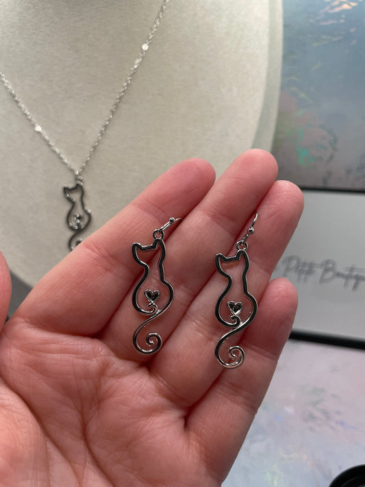 Elegant Cat with Heart Set NICKEL FREE+STAINLESS STEEL