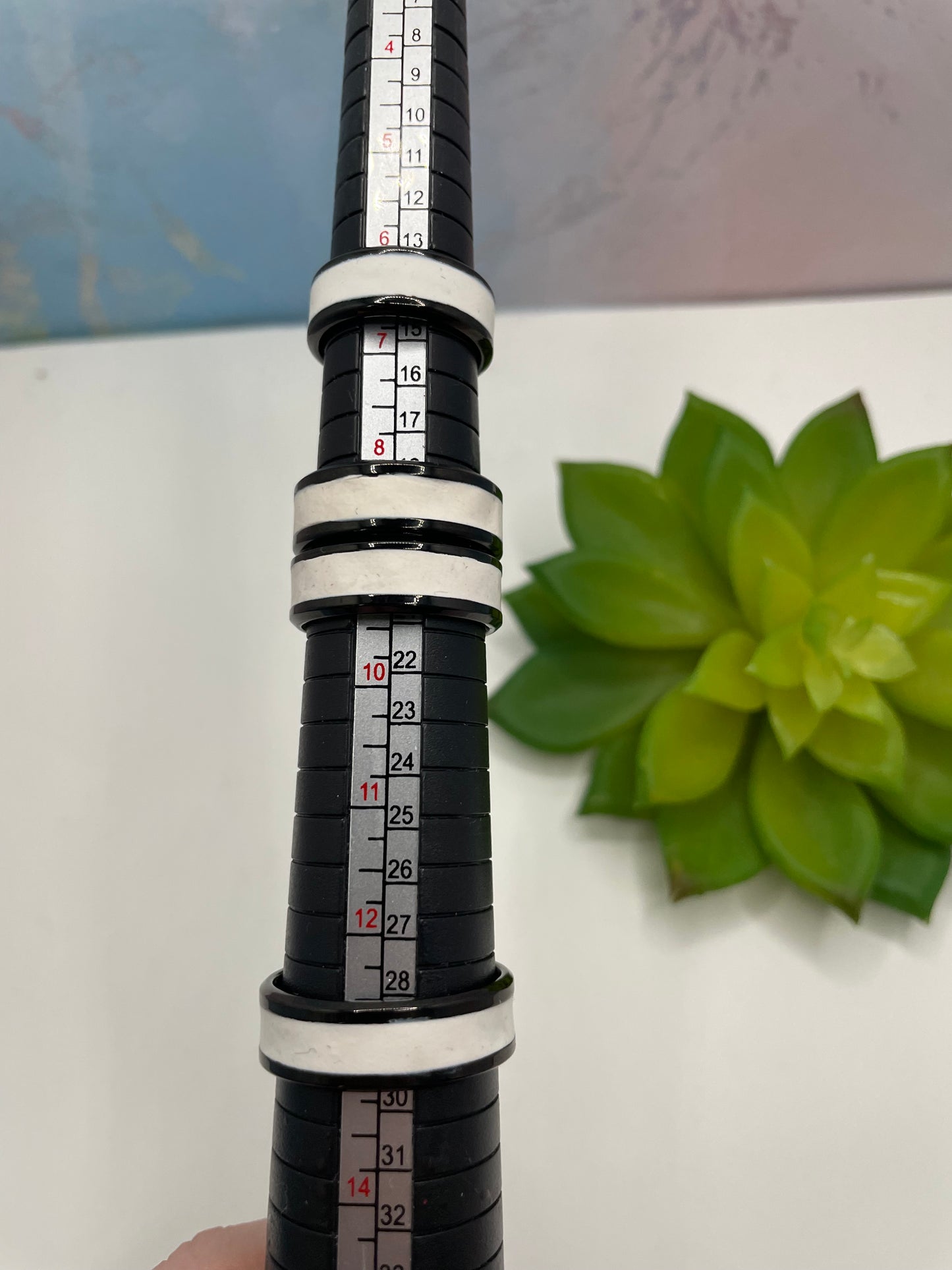 Bague noir en acier inoxydable avec incrustation blanche