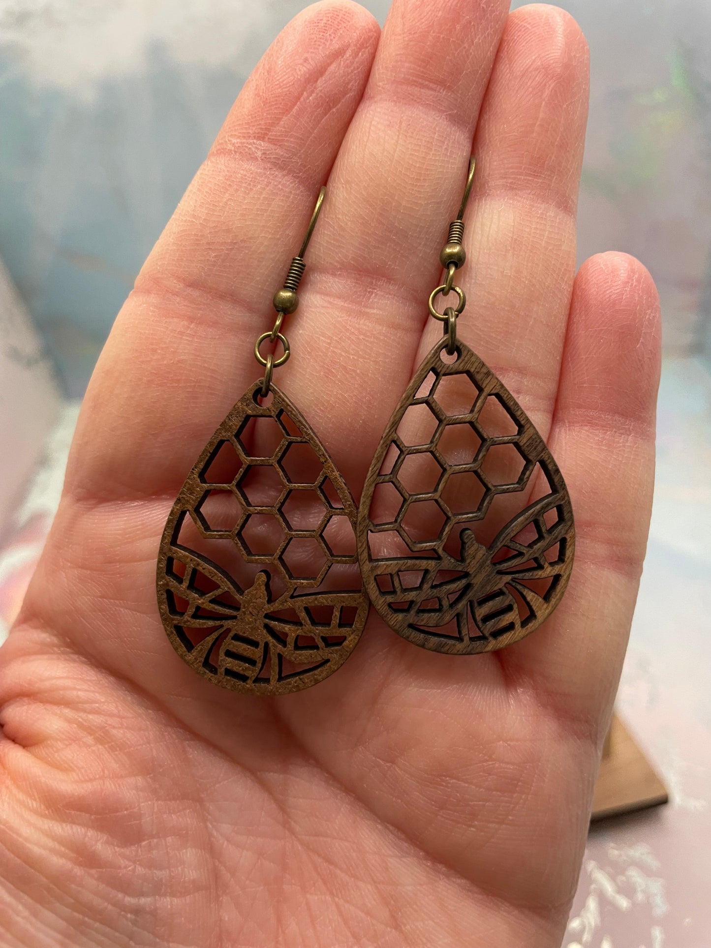 Boucle d'oreille en bois abeille+rayon de miel