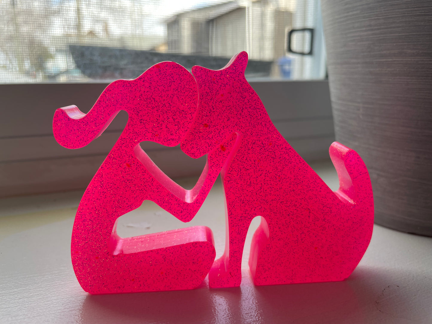 Woman and Her Dog- Resin Figurineš¾
