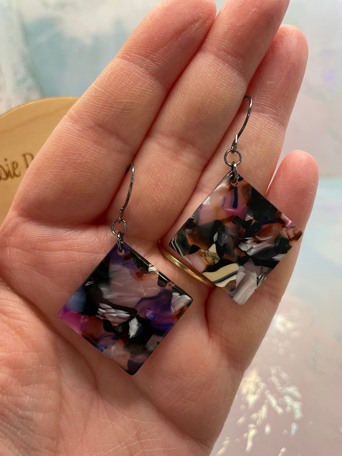 Boucles d’Oreilles Carrées en Acrylique Multicolores–Acier Inoxydable