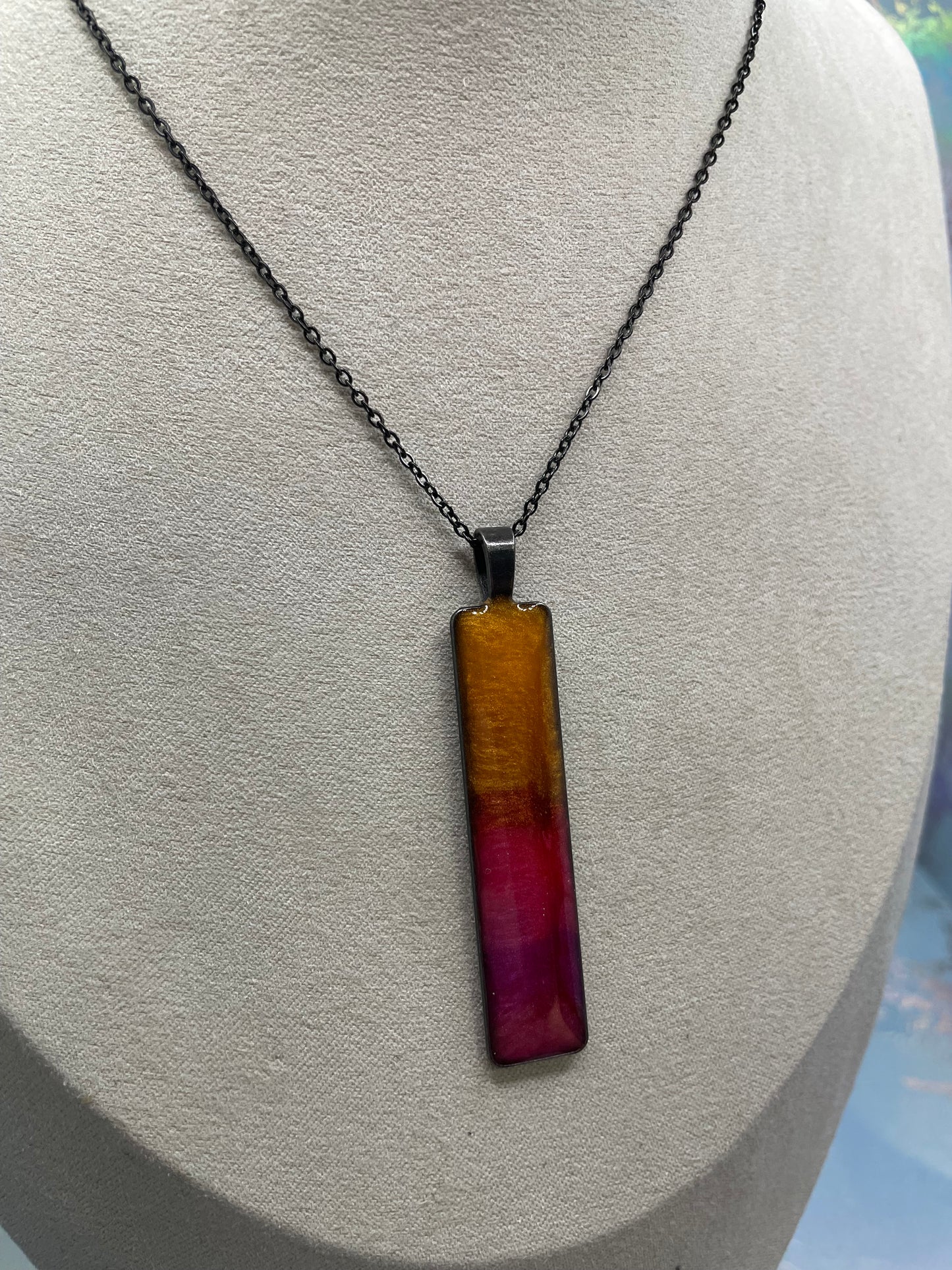 Collier ombré coucher de soleil rectangle- fini noir métallique