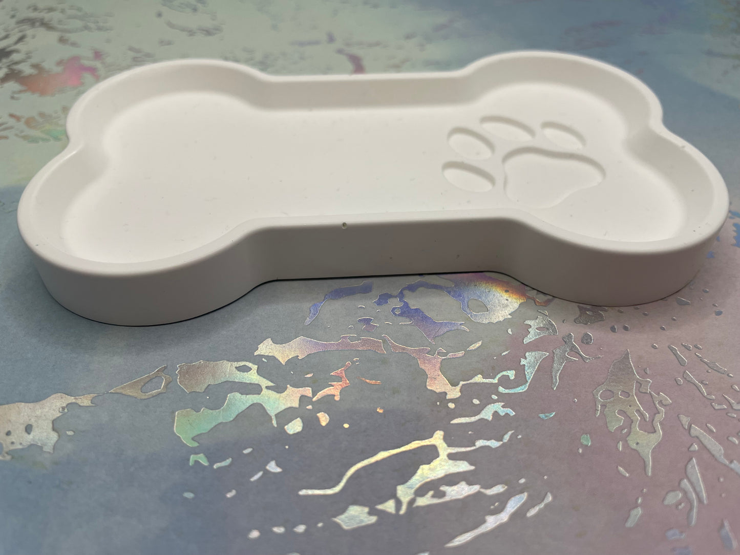 Plateau Os avec Empreinte de Patte en Éco-Résine Blanc