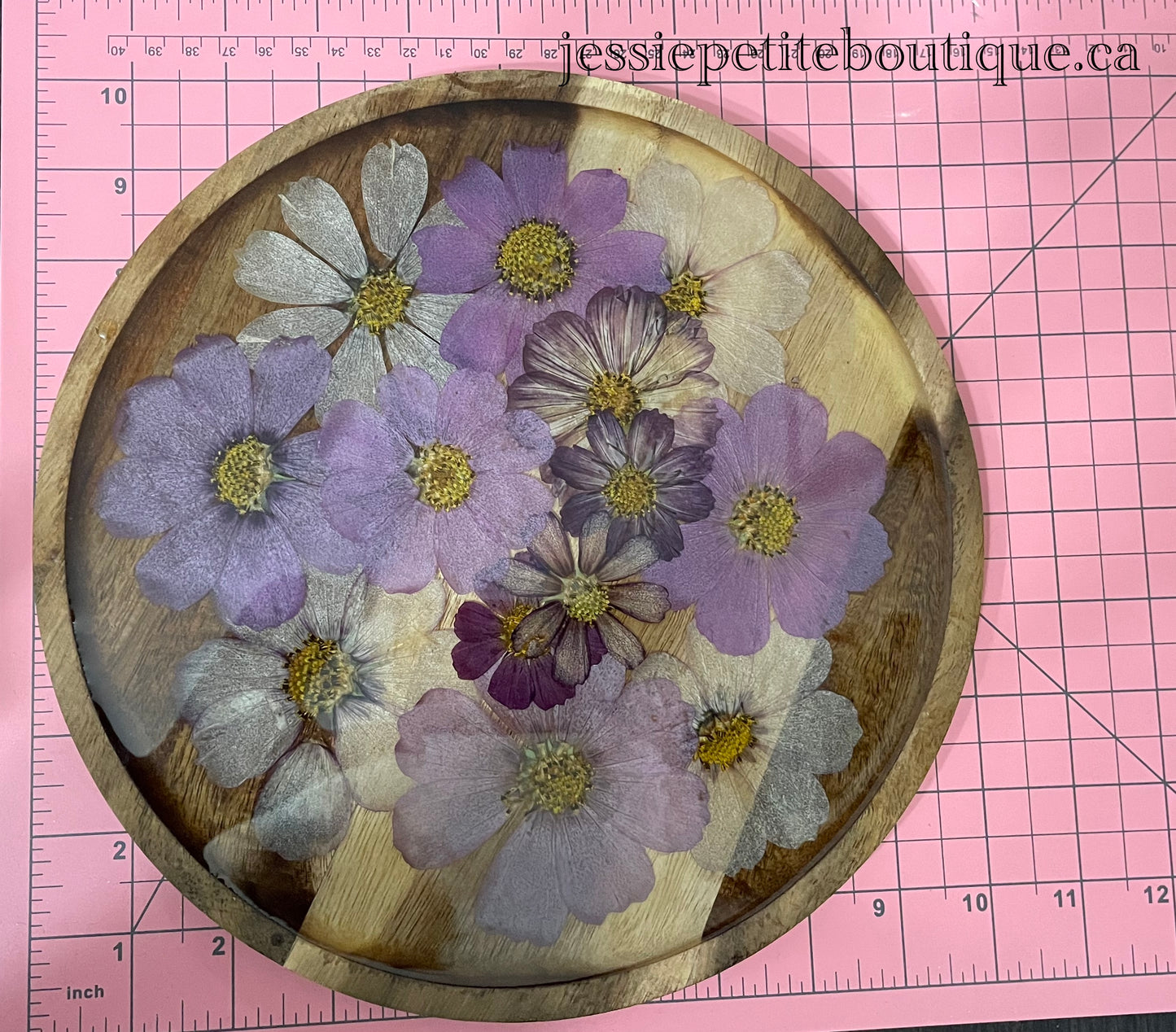 Round Wooden Tray with Real Dried Flowers