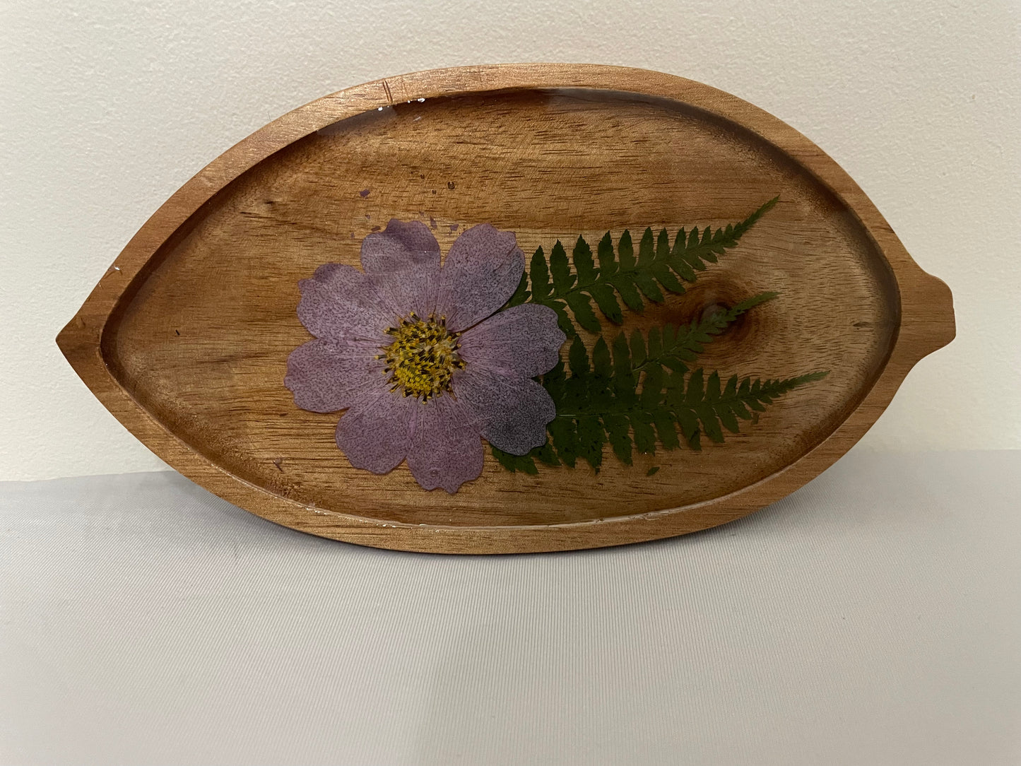 Leaf-Shaped Wooden Tray with Dried Flower in Resin