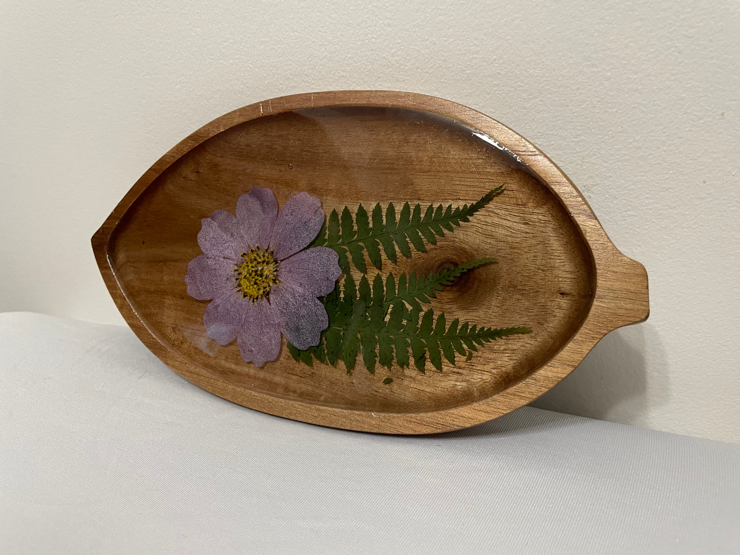 Leaf-Shaped Wooden Tray with Dried Flower in Resin