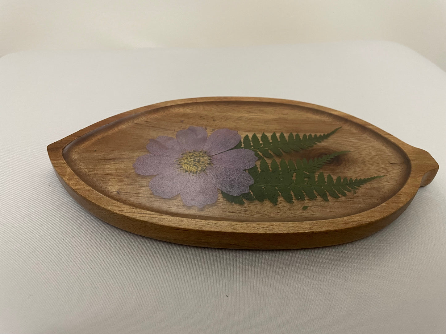 Leaf-Shaped Wooden Tray with Dried Flower in Resin
