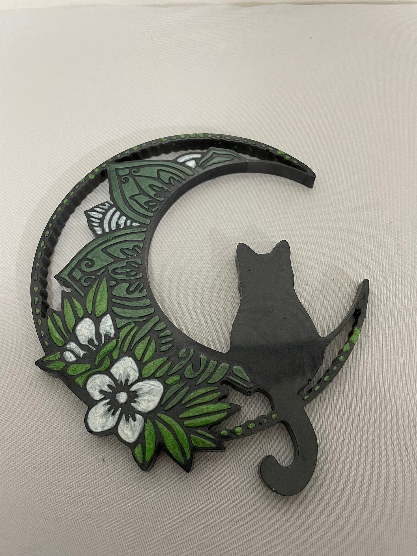 Cat on Floral Moon :Wall Art