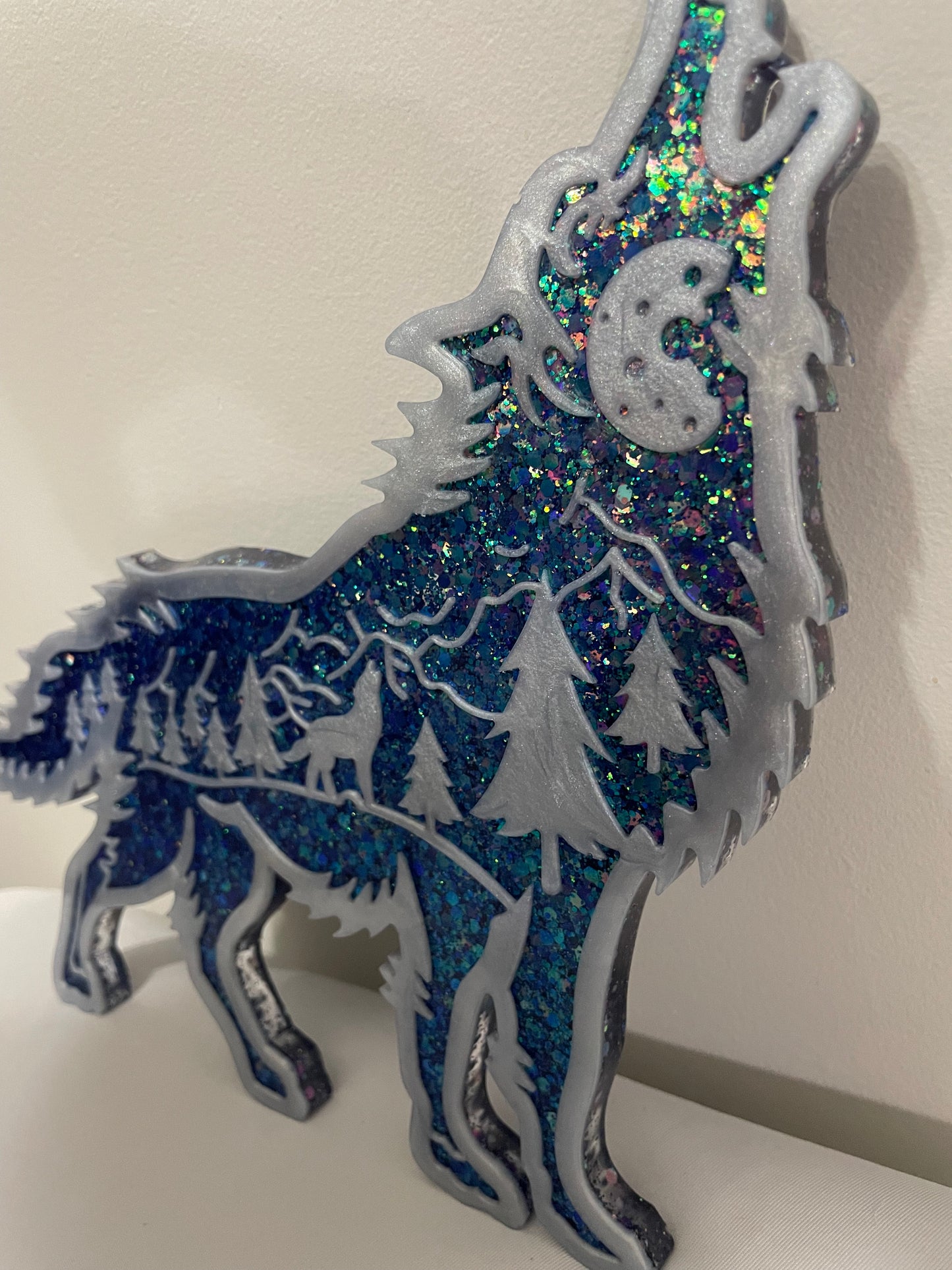 Howling Wolf: Wall Decoration