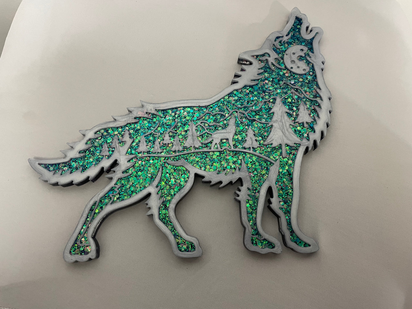 Howling Wolf: Wall Decoration