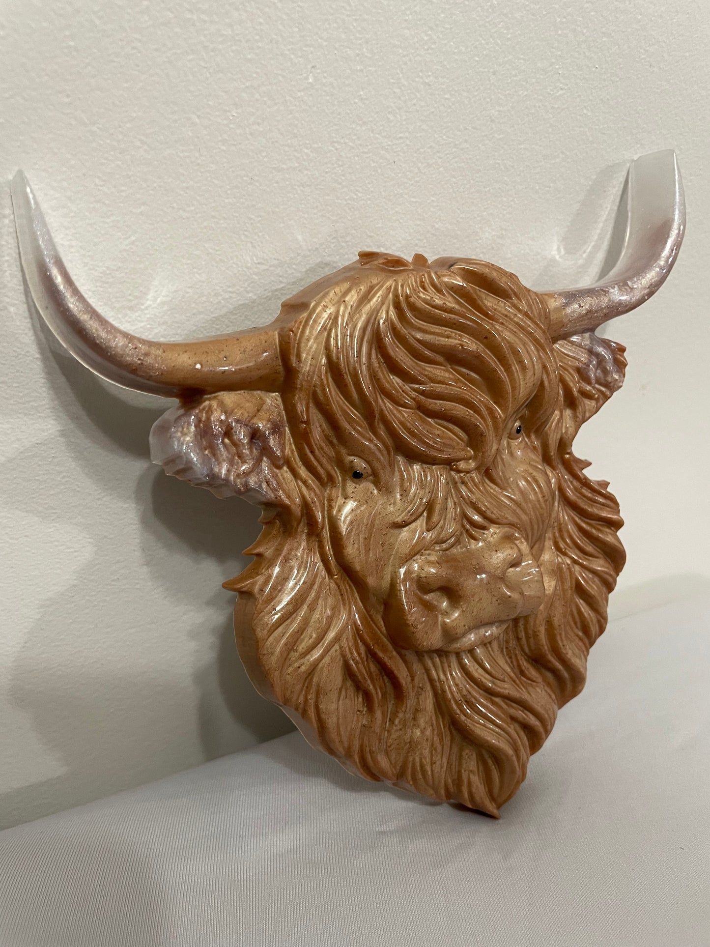 Highland Cow Resin Wall Decoration – Handcrafted Rustic Art