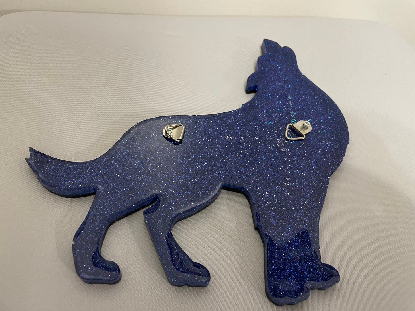 Sparkling Resin Wolf Wall Decoration