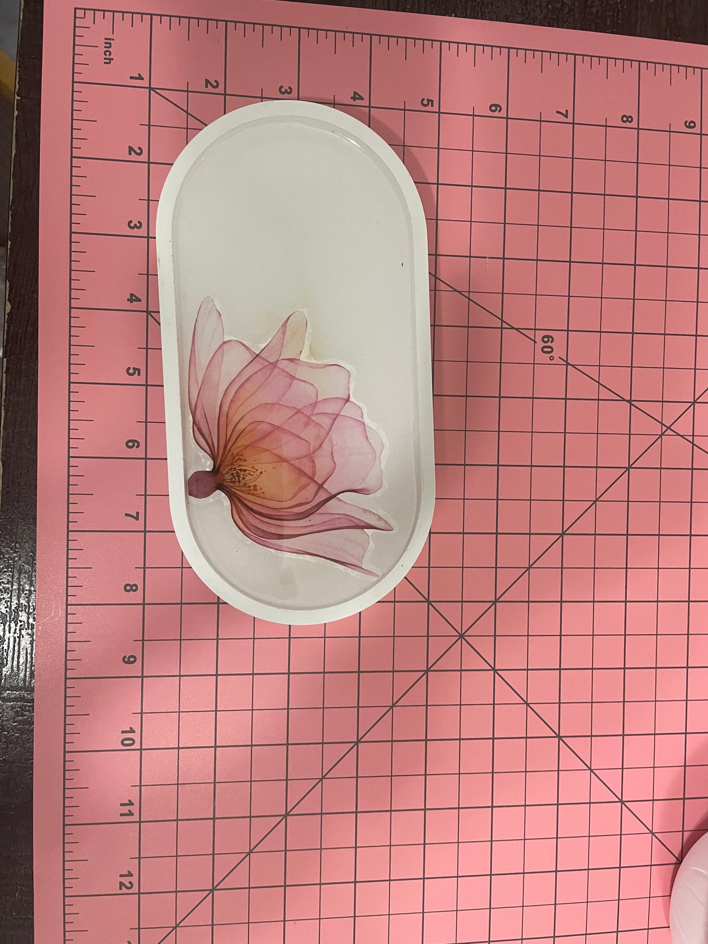 Oval Flower Tray – Handmade Eco-Resin & Resin Art