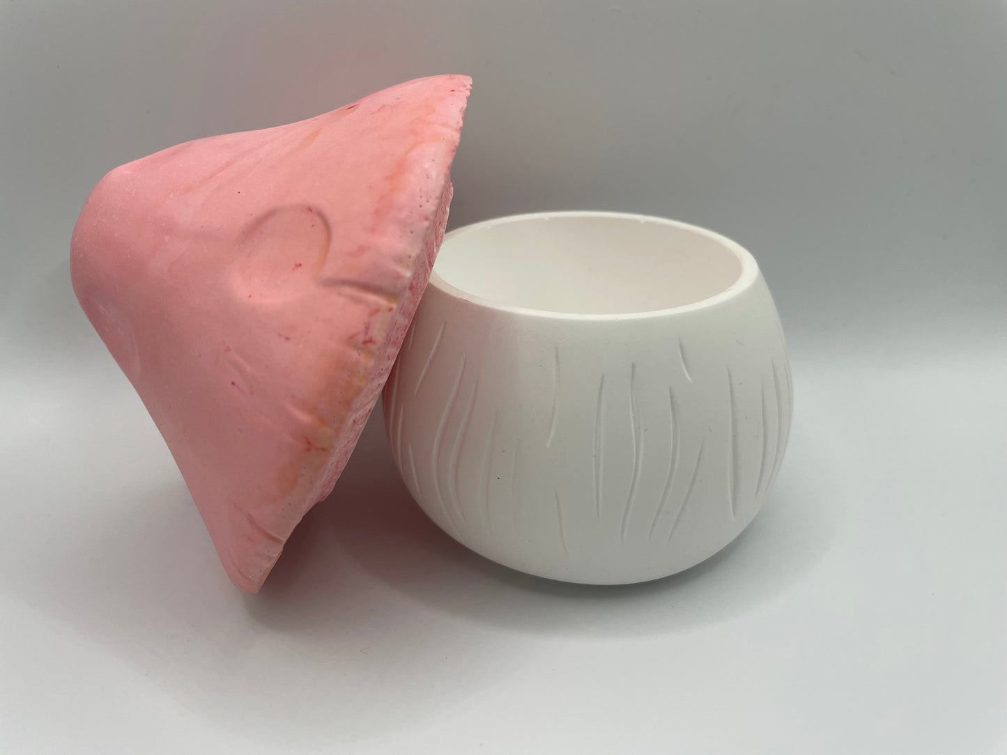 Eco Resin Mushroom Container with Lid π