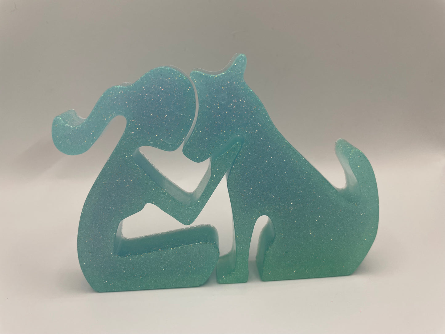 Woman and Her Dog- Resin Figurineš¾