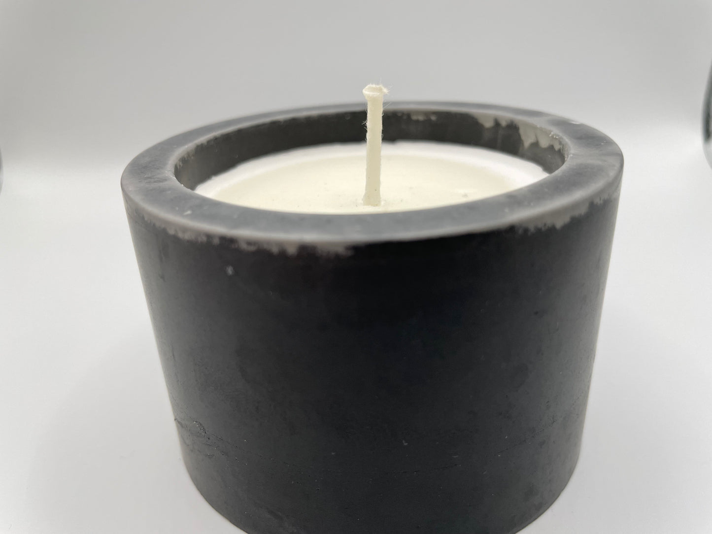 Black Eco-Resin Candle – Natural Soy Wax