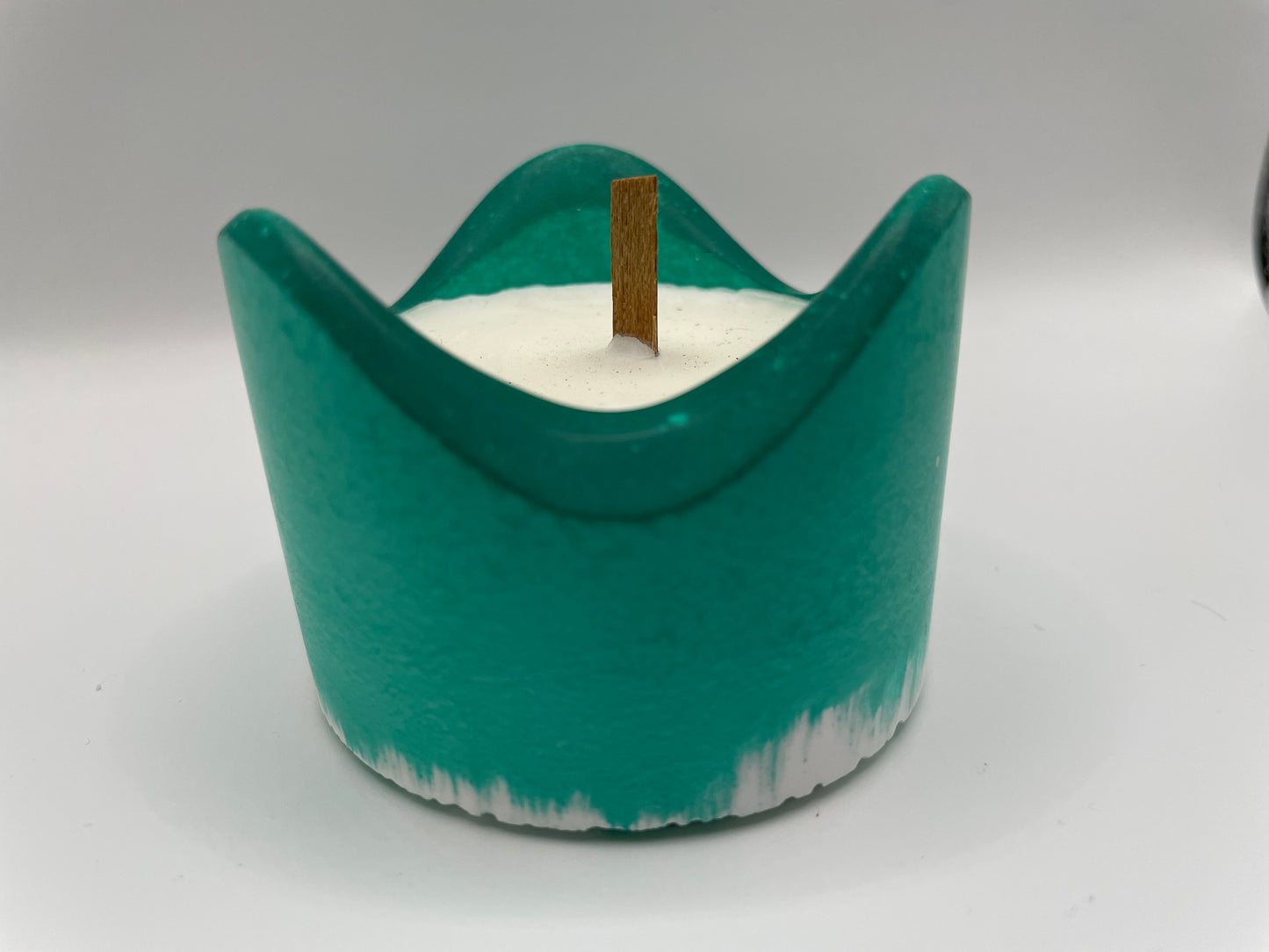 Small Green Eco-Resin Candle – Clean Lemon Soy Wax with Wood Wick