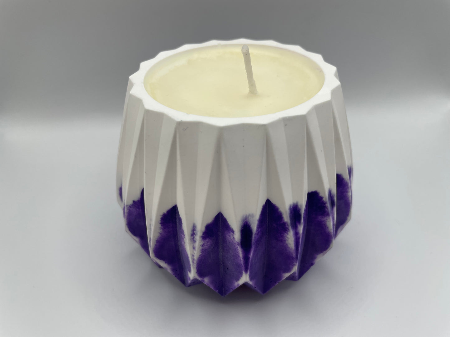 White & Purple Eco-Resin Candle – Forest of Fir Soy Wax