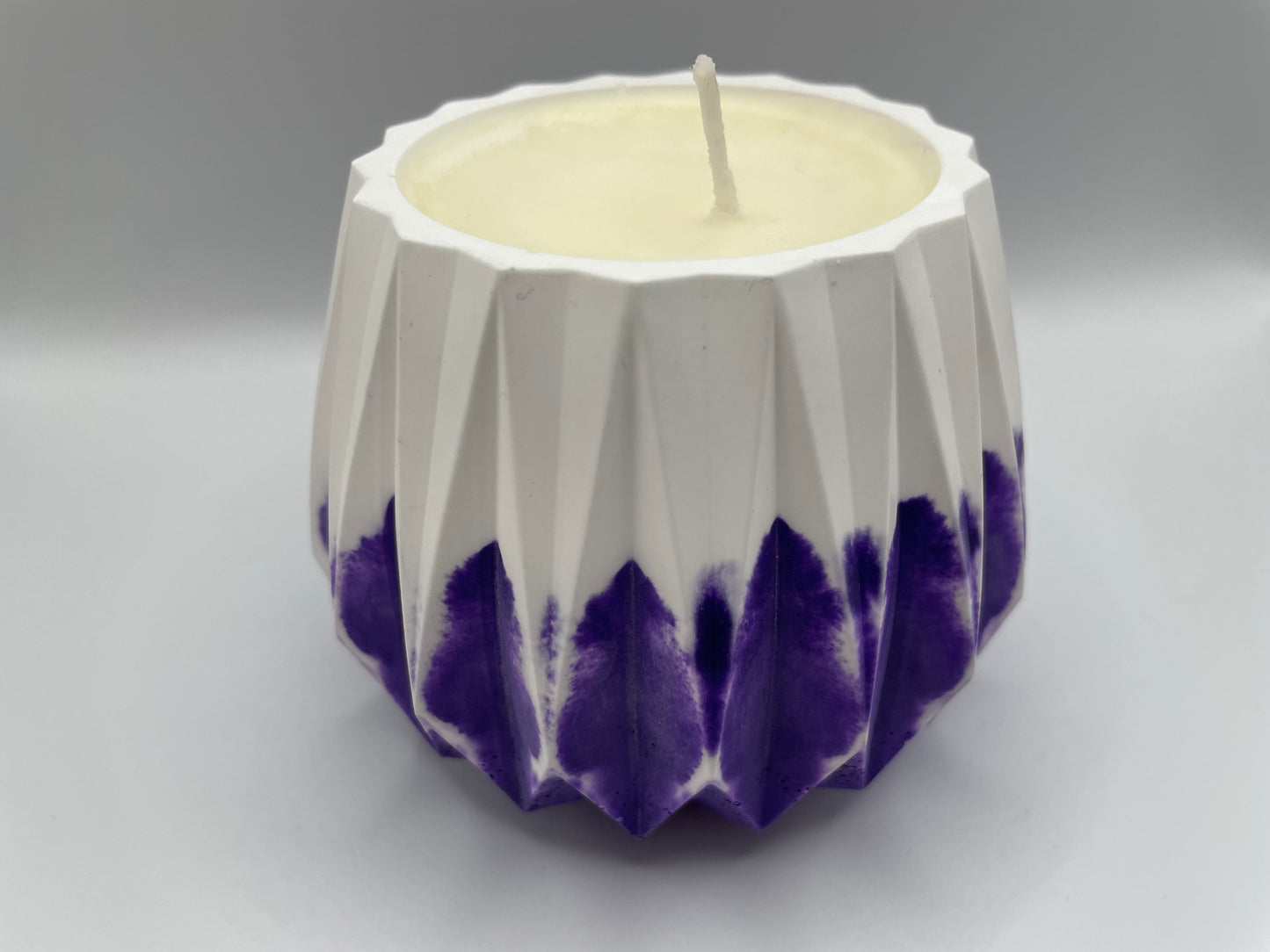 White & Purple Eco-Resin Candle – Forest of Fir Soy Wax
