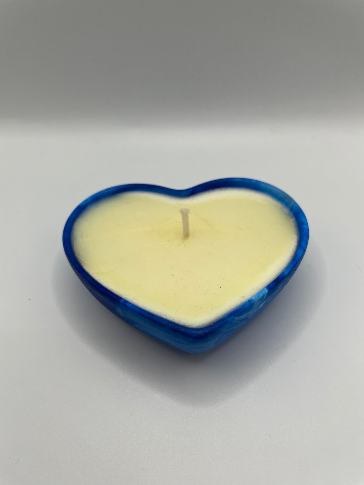 Small Heart Eco-Resin Candles – Handmade Soy Wax