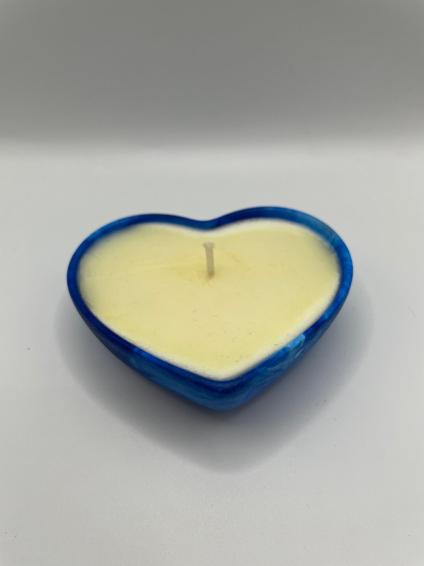 Small Heart Eco-Resin Candles – Handmade Soy Wax