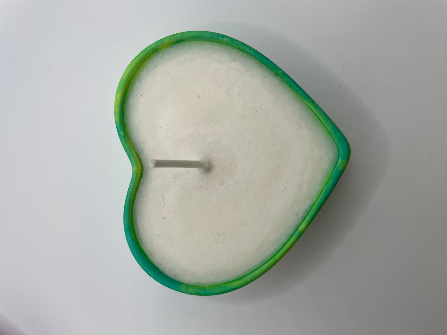 Small Heart Eco-Resin Candles – Handmade Soy Wax