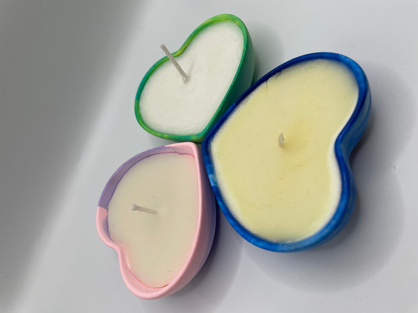 Small Heart Eco-Resin Candles – Handmade Soy Wax