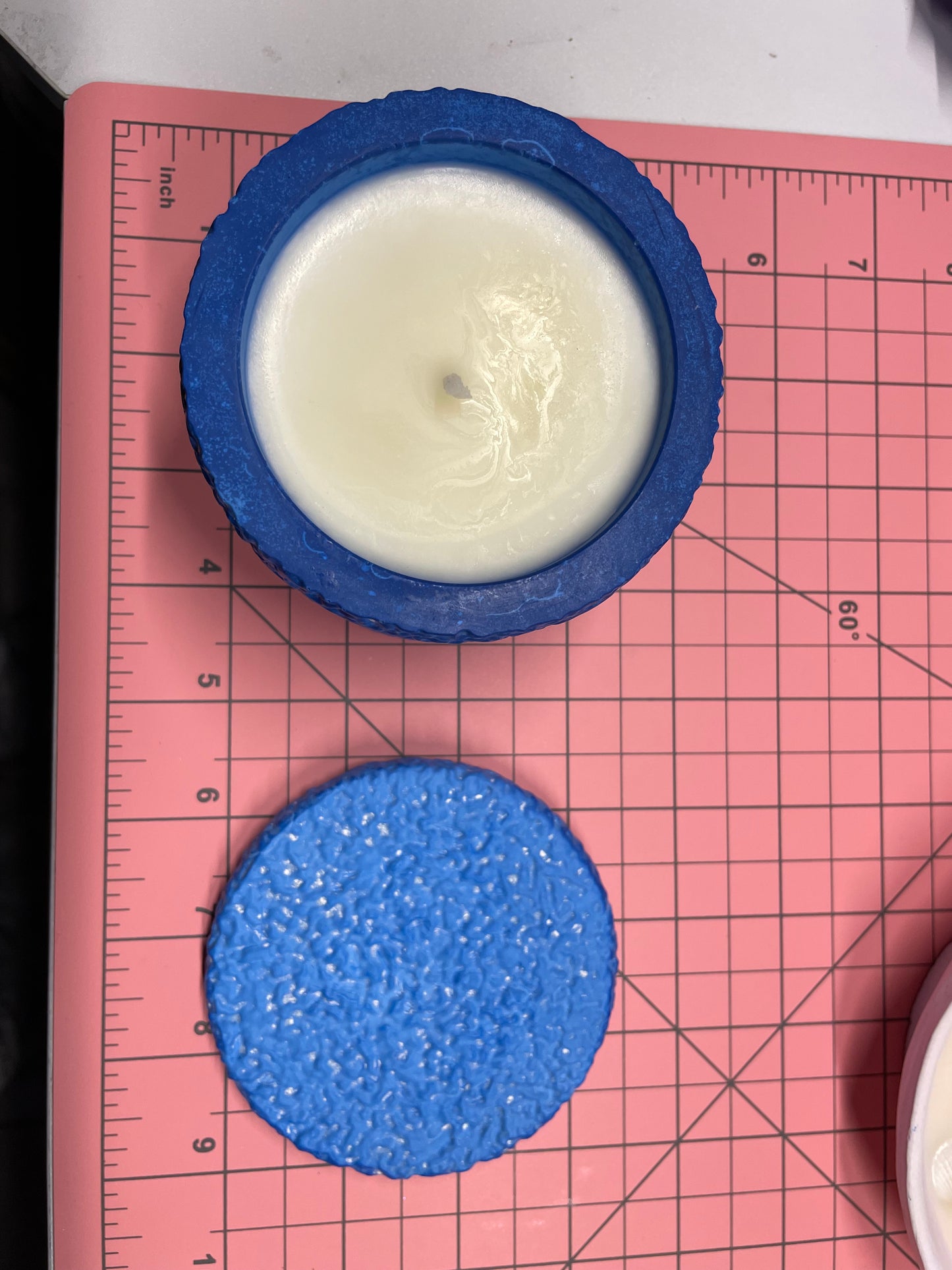 Blue Eco-Resin Candle with Lid – Citrus + Sage Soy Wax