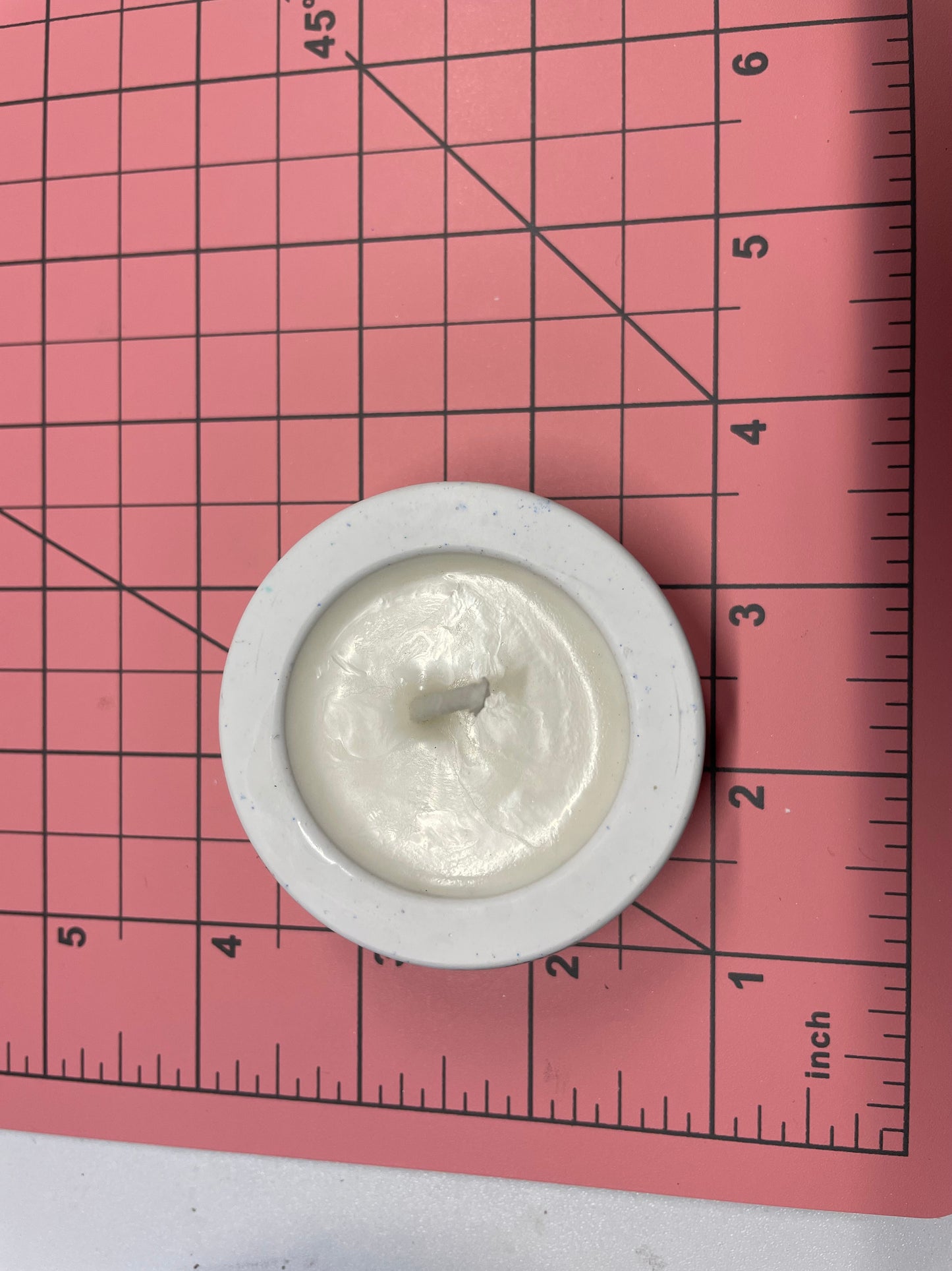 Small White Eco-Resin Candle – Clean Lemon Soy Wax