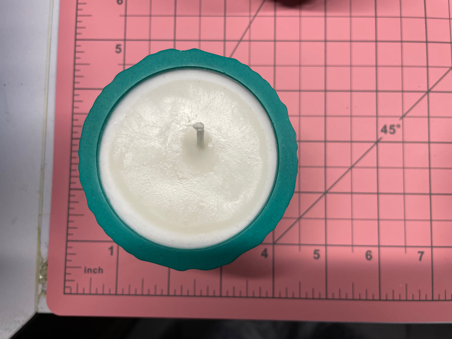 Green Eco-Resin Candle – Clean Lemon Soy Wax