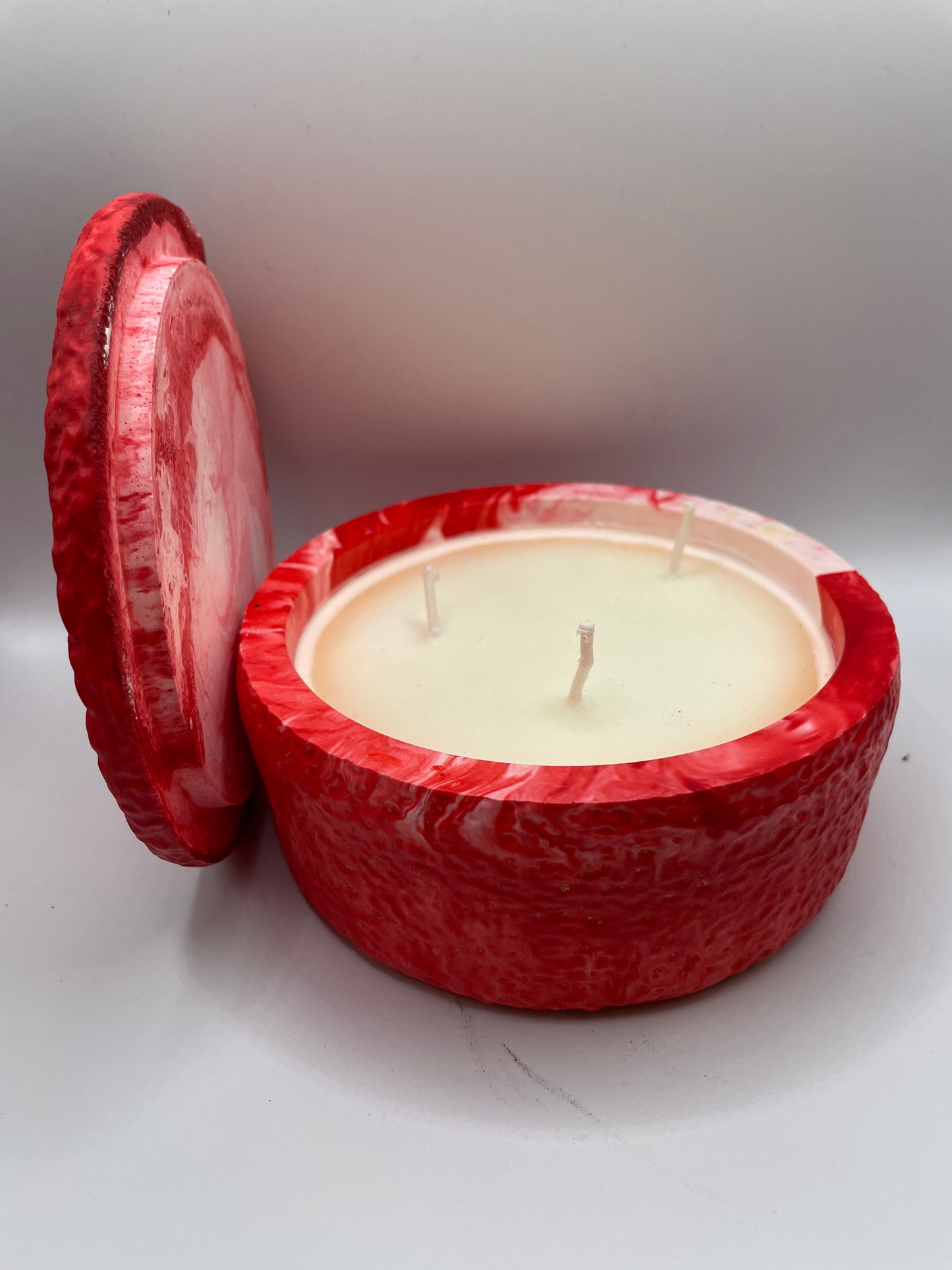 Red Eco-Resin Candle – Clean Lemon Soy Wax