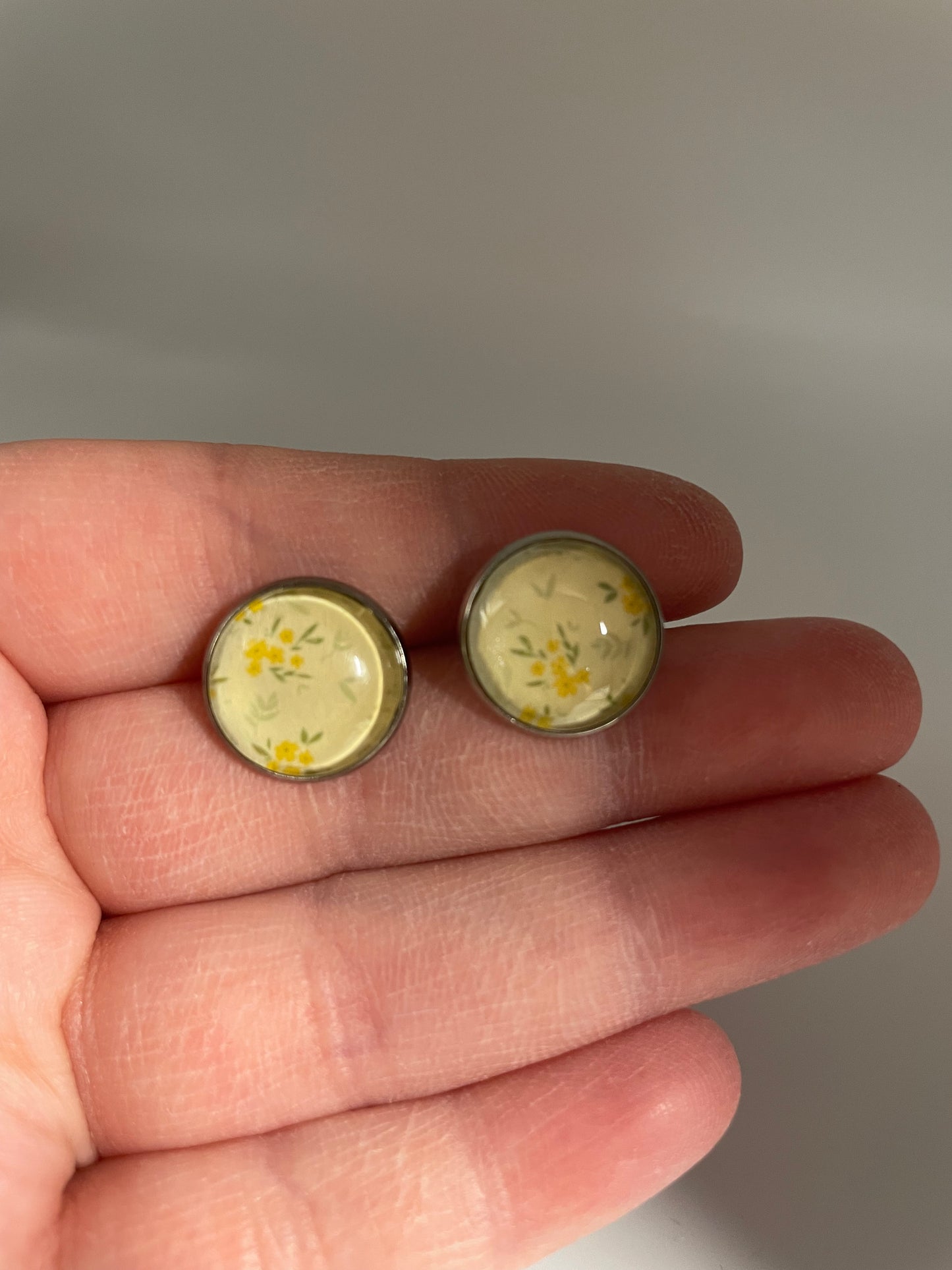 Yellow Floral Glass Cabochon Stud Earrings – Stainless Steel