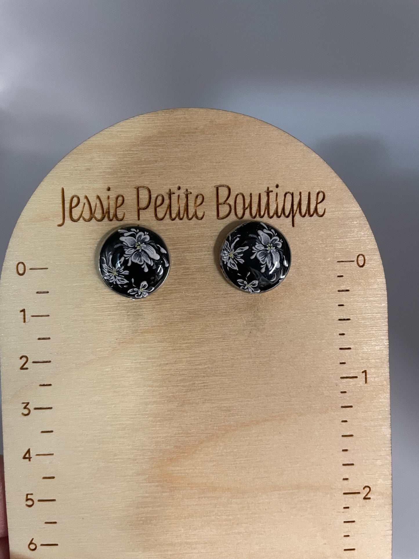Black Floral Stud Earrings-Stainless Steel