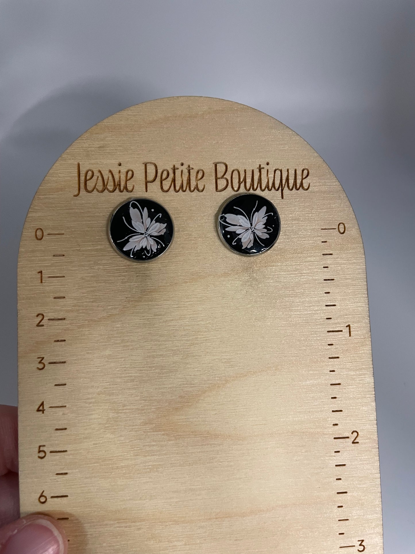 White Flower on Black Stud Earrings-Stainless Steel