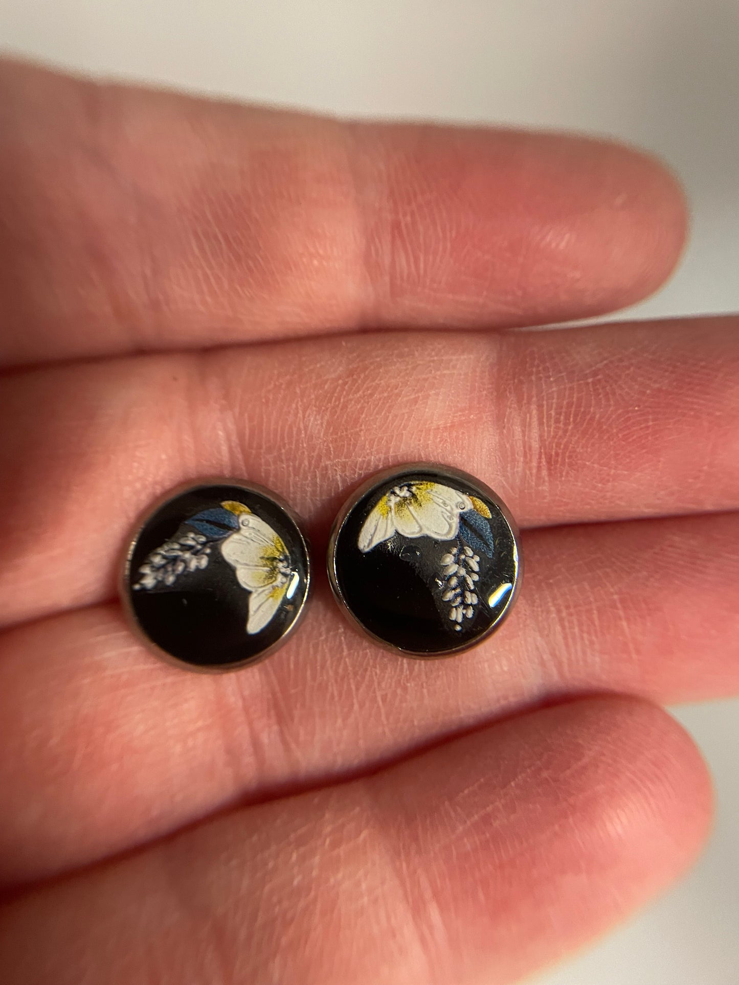 White and Blue Floral Stud Earrings-Stainless Steel