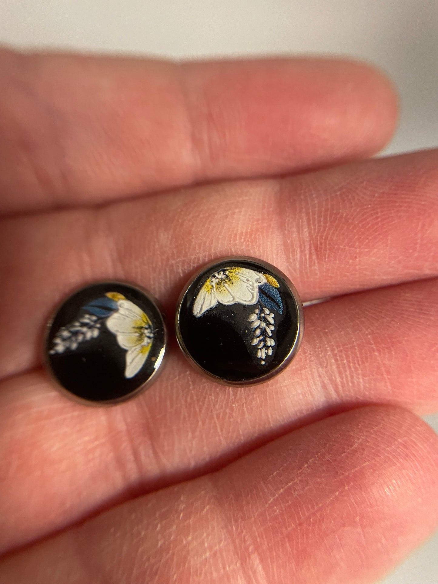 White and Blue Floral Stud Earrings-Stainless Steel
