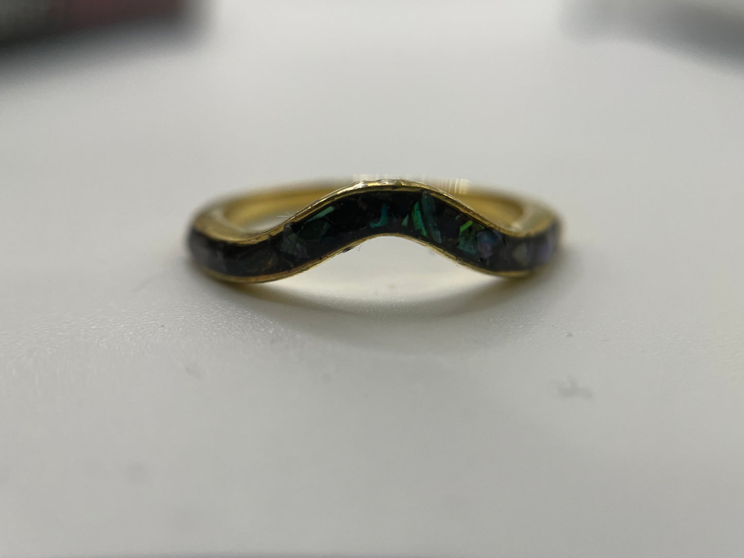 Gold Wave Shell Band Ring-Size 11US